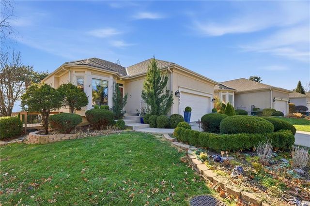 7875 W 118th Place, Overland Park, KS 66210