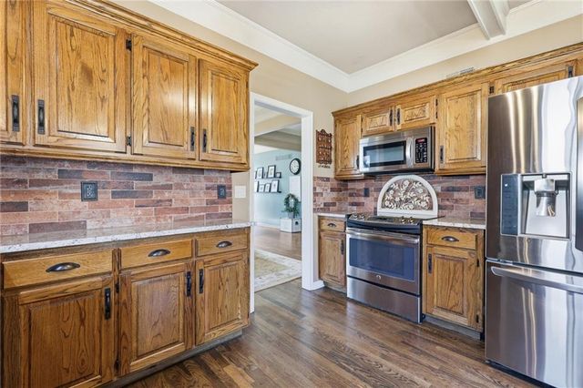 7875 W 118th Place, Overland Park, KS 66210