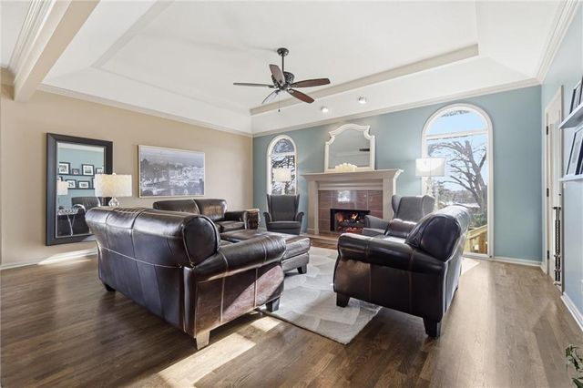 7875 W 118th Place, Overland Park, KS 66210