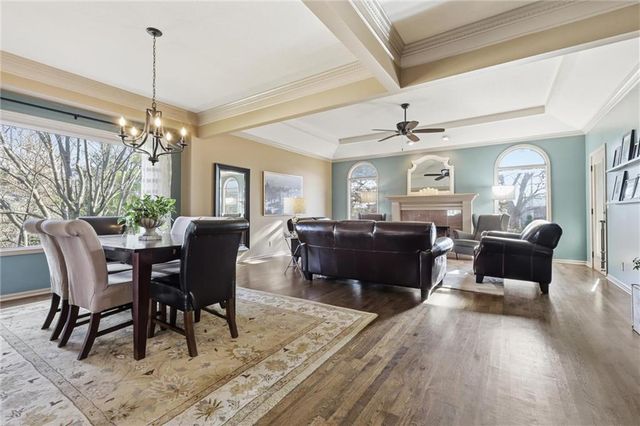 7875 W 118th Place, Overland Park, KS 66210