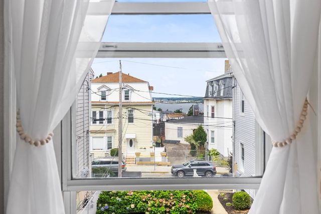 48 Ridge Street, Fall River, MA 02721