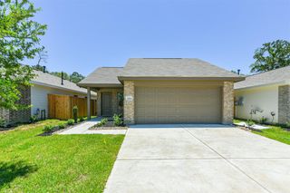 2414 Ridge Oak, Conroe, TX 77301