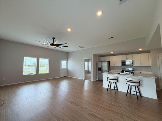 4230 Midnight Marble Drive, Baytown, TX 77521
