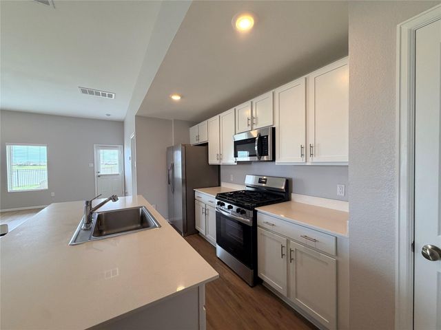 4230 Midnight Marble Drive, Baytown, TX 77521