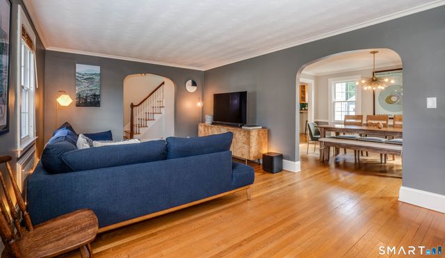 30 Grennan Road, West Hartford, CT 06107