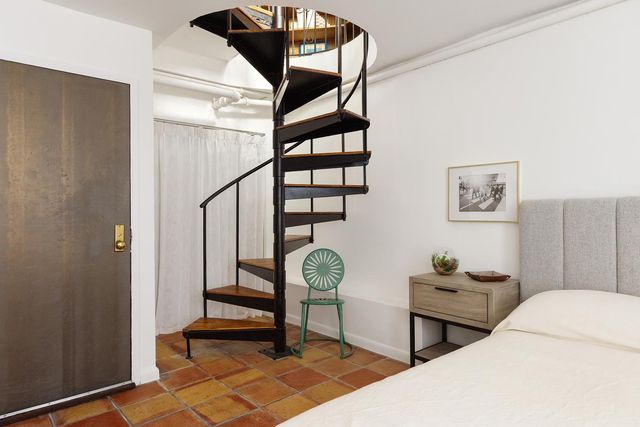 170 Norfolk St Apt 2, New York City, NY 10002