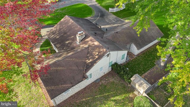 1011 BRISTOL RD, Southampton, PA 18966