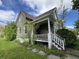 2863 N Dr William Finlayson STREET, Milwaukee, WI 53212
