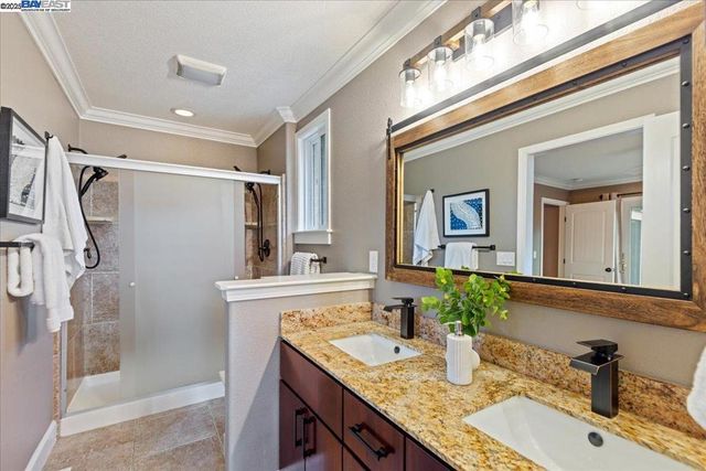 1766 Risdon Rd, Concord, CA 94518