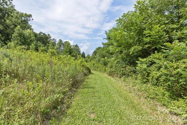 99999 Rocking Chair Lane, Leicester, NC 28748