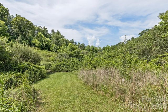 99999 Rocking Chair Lane, Leicester, NC 28748