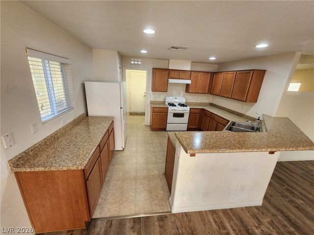 8634 Bella Sparkle Avenue, Las Vegas, NV 89178