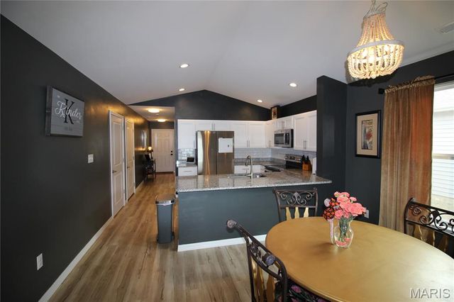 913 Osage Villa Court, Villa Ridge, MO 63089