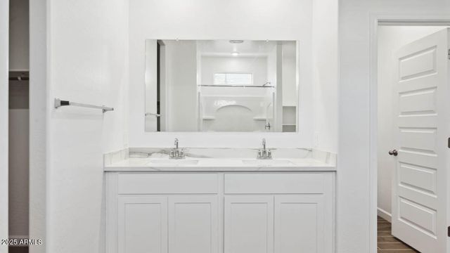 9354 S HALE Drive, Apache Junction, AZ 85120