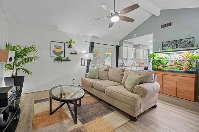 1931 Westlake Road, Houston, TX 77062