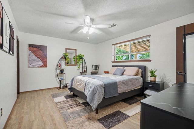 1931 Westlake Road, Houston, TX 77062