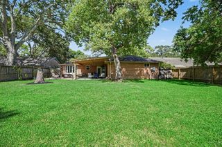 1931 Westlake Road, Houston, TX 77062