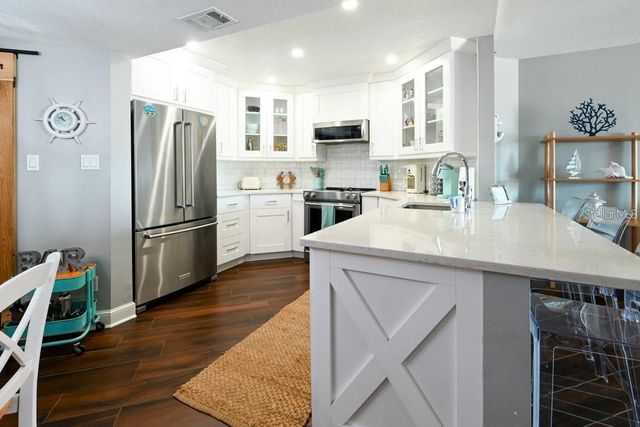 18450 GULF BOULEVARD 103, Indian Shores, FL 33785