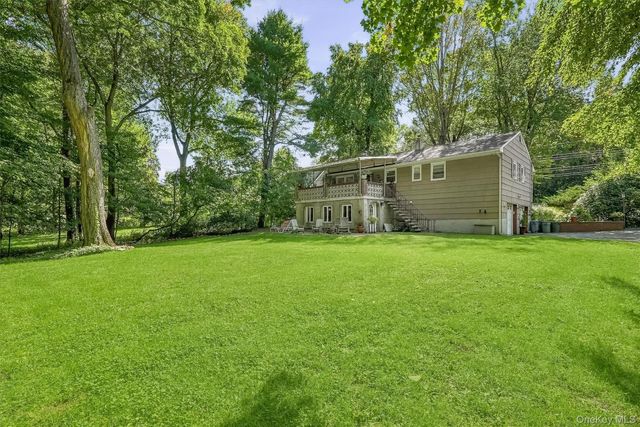 18 Fieldstone Lane, Cortlandt Manor, NY 10567