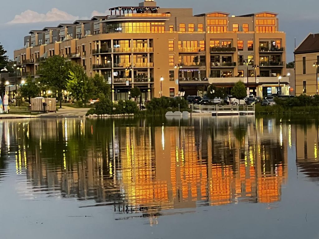 215 E Pleasant STREET #508, Oconomowoc, WI 53066