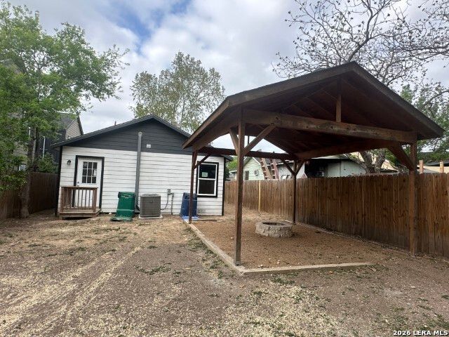 204 Vine St, San Antonio, TX 78210