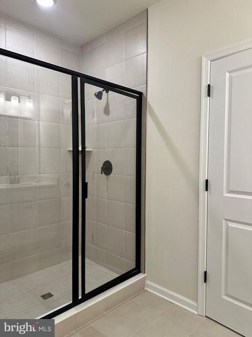 807 SHAY CT, Princeton Junction, NJ 08550