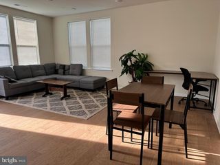 807 SHAY CT, Princeton Junction, NJ 08550