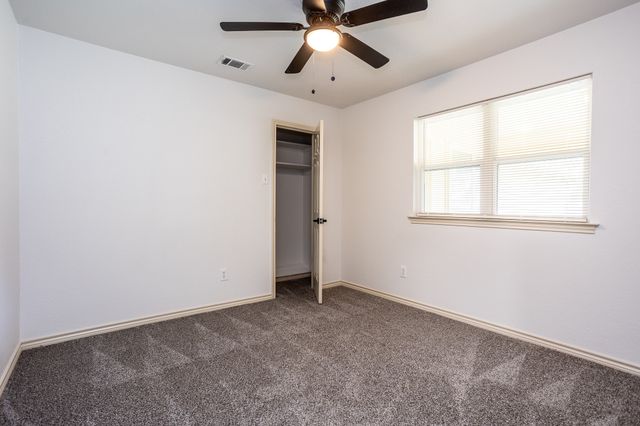 1815 Seabrook Drive, Duncanville, TX 75137