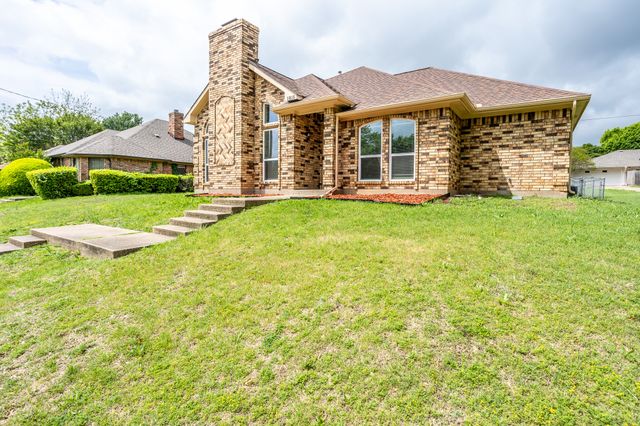 1815 Seabrook Drive, Duncanville, TX 75137