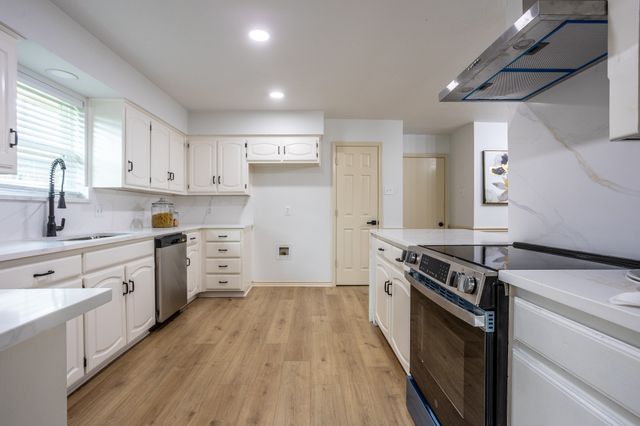 1815 Seabrook Drive, Duncanville, TX 75137