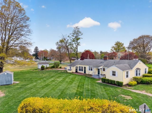 46 Lynde Street, Old Saybrook, CT 06475