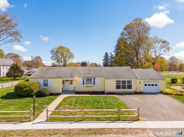 46 Lynde Street, Old Saybrook, CT 06475