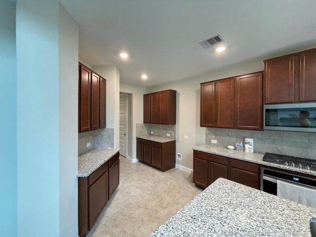 2216 Gadwall Court, Conroe, TX 77384