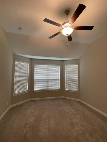 2216 Gadwall Court, Conroe, TX 77384