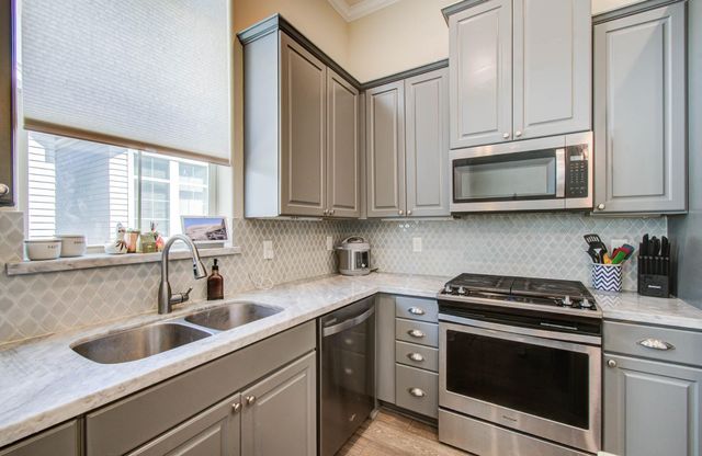 2115 Naomi Street B, Houston, TX 77054