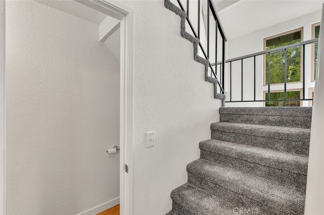 3350 74 M, Merced, CA 95348