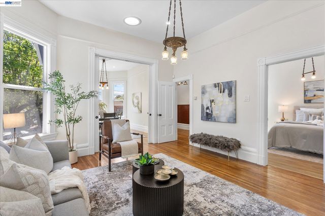 1612 11Th St, Oakland, CA 94607