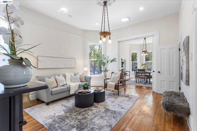 1612 11Th St, Oakland, CA 94607