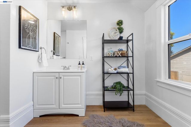 1612 11Th St, Oakland, CA 94607