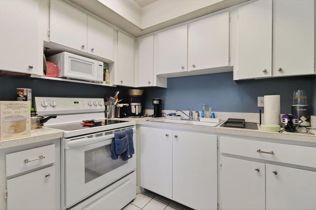 10000 Meridian Way N 15, Palm Beach Gardens, FL 33410