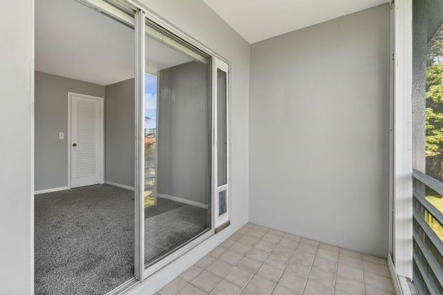 10000 Meridian Way N 15, Palm Beach Gardens, FL 33410