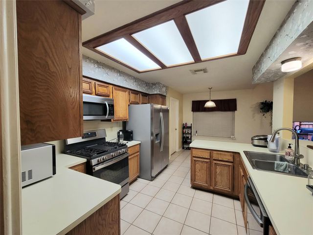 15239 Ensenada Drive, Houston, TX 77083