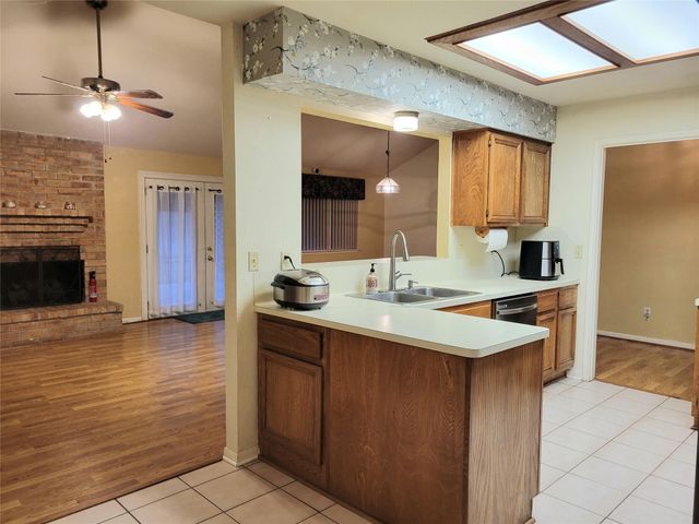 15239 Ensenada Drive, Houston, TX 77083