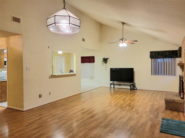 15239 Ensenada Drive, Houston, TX 77083