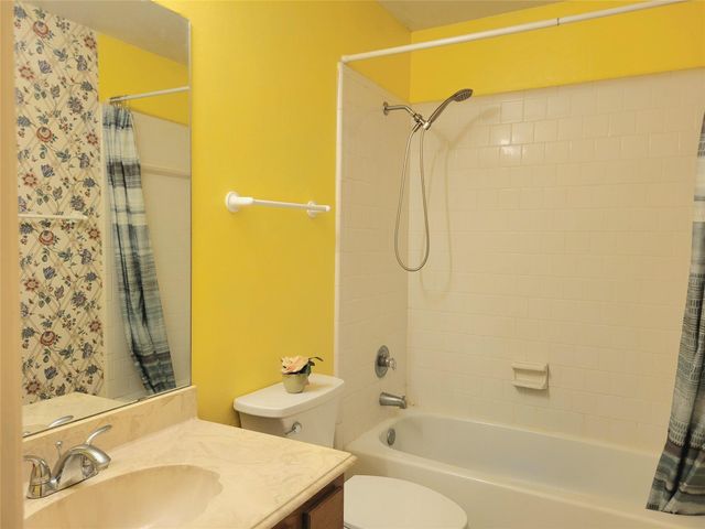 15239 Ensenada Drive, Houston, TX 77083