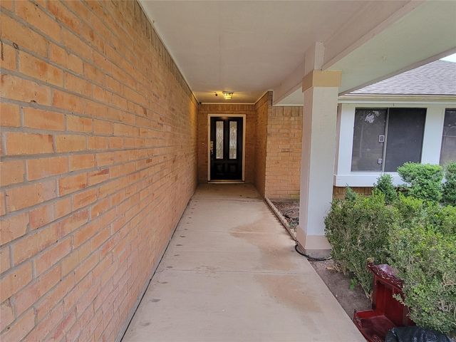 15239 Ensenada Drive, Houston, TX 77083
