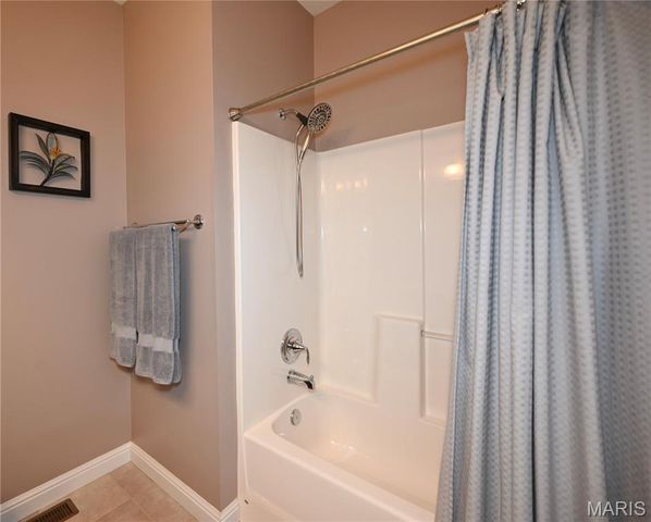 2042 Paul Renaud Boulevard, Lake St Louis, MO 63367