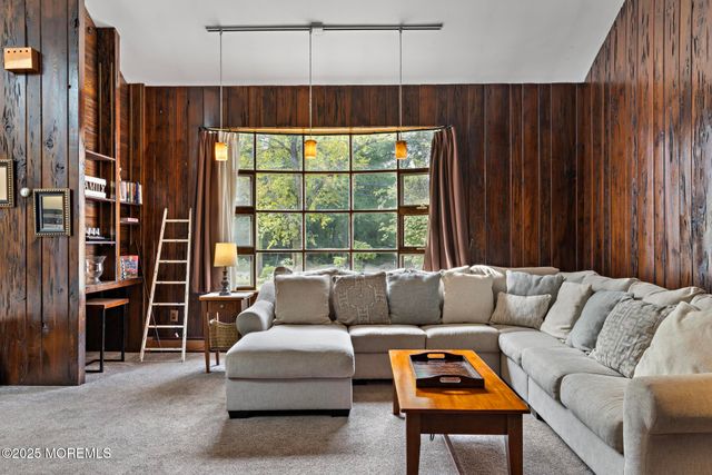 113 Parker Road, West Long Branch, NJ 07764