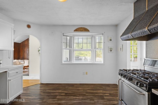 113 Parker Road, West Long Branch, NJ 07764