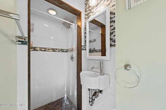 113 Parker Road, West Long Branch, NJ 07764